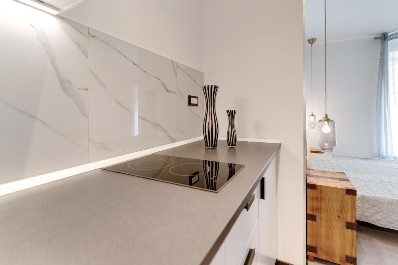 Black & White Apartments غييكا المظهر الخارجي الصورة