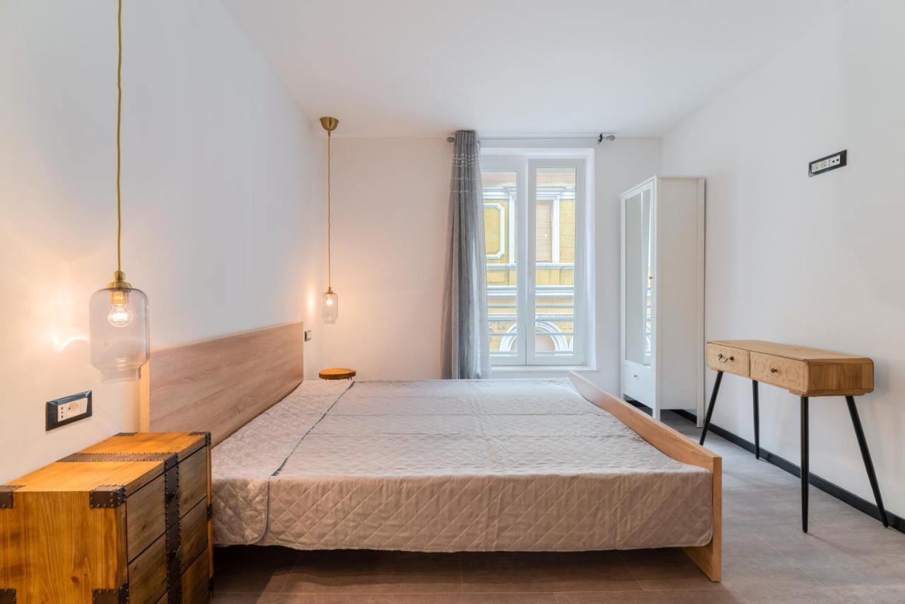 Black & White Apartments غييكا المظهر الخارجي الصورة